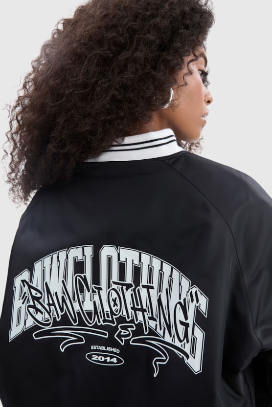 image_6cd812ff-6a9b-4e4d-ba55-196fca4eed74