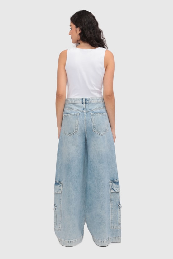 image_ac12b3d3-4d1a-484d-8262-5438b23b2c9b