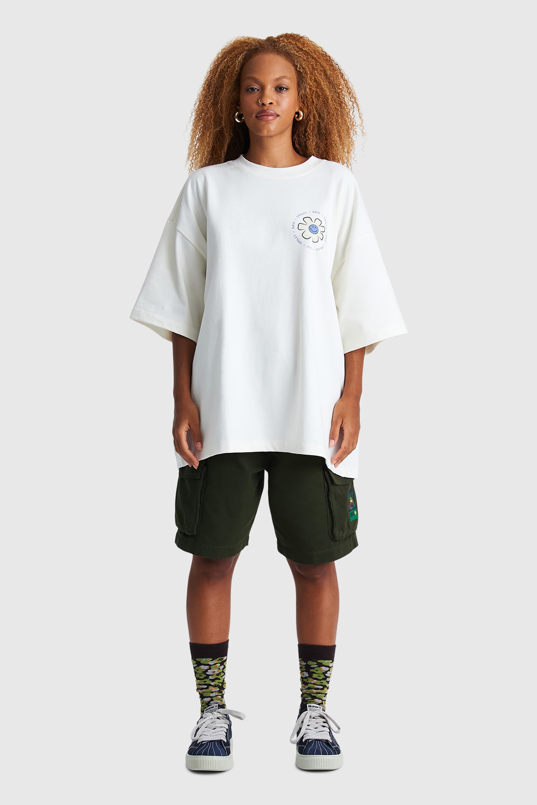 CAMISETA OVERSIZED FLOWER BAW X SMILEY