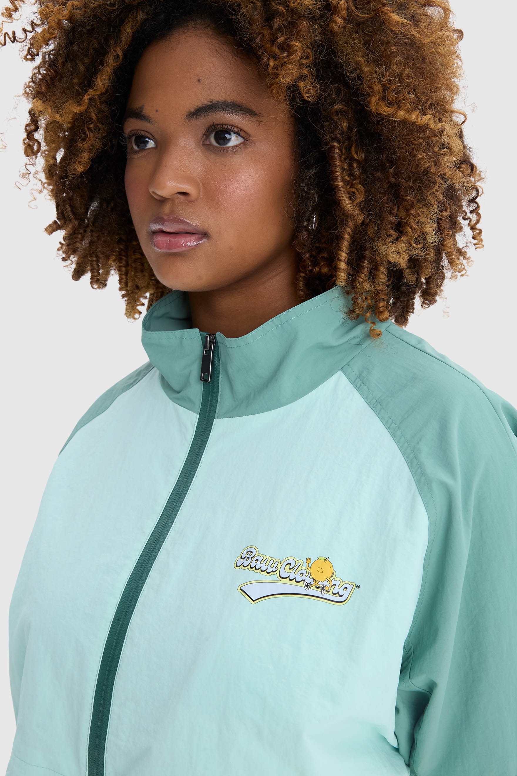 JAQUETA TURTLENECK PANEL COLLEGE